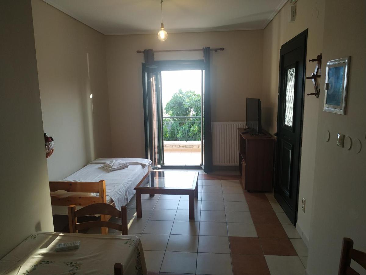 Papadeas Villas Megali Mantineia Exterior foto